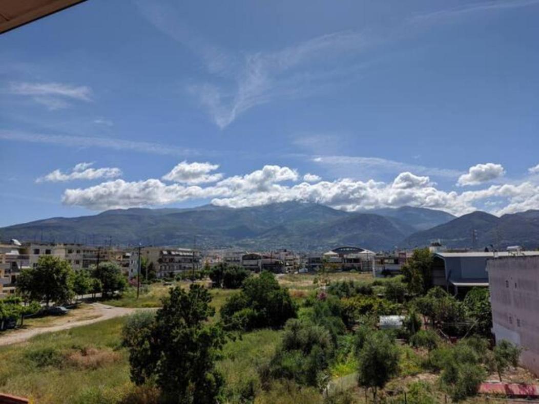 Sunny Apartment With Mountain View Patras Exterior photo