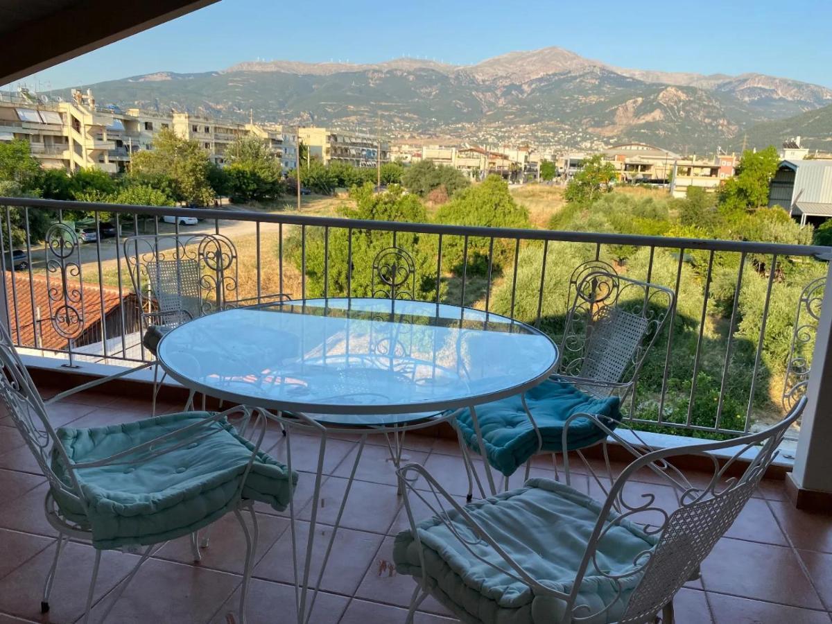 Sunny Apartment With Mountain View Patras Exterior photo